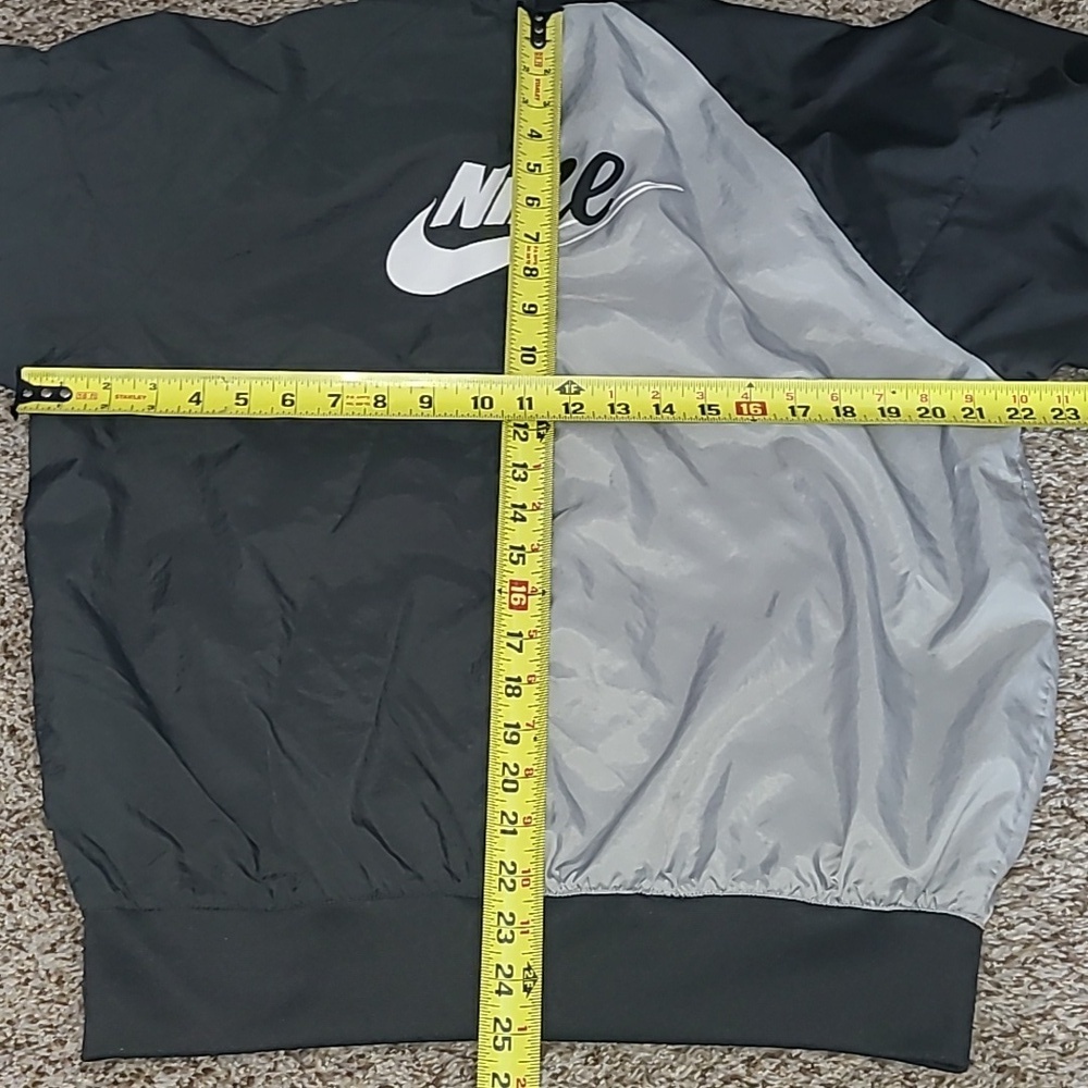 Nike Windrunner Jacket - Picture 7 of 9